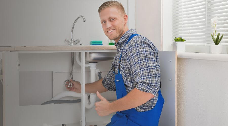Expert burst pipe repair services in Covington, TX